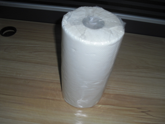 China Environmental 2 Ply Household Kitchen Paper Towel , 18gsm 20gsm 23gsm supplier